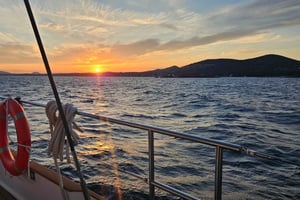 Saint-Raphaël: Sonnenuntergangsfahrt zum Cap Dramont und zur Île d'Or