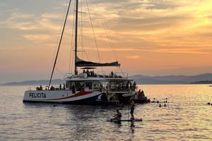 Saint-Raphaël : Sunset & Dinner Cruise to the Golden Island