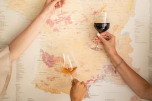 Degustação de vinhos franceses no centro da cidade de Nice