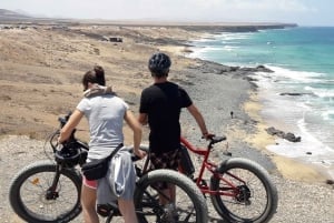 Caleta de Fuste/Corralejo: Guided E-Bike Tour & Crater Hike