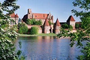 MALBORK: Zamek Krzyżacki nad Odrą z Warszawy - prywatnie