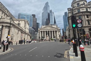 London: History of Money & Power Walking Tour