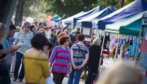 Broadbeach Art and Craft Market