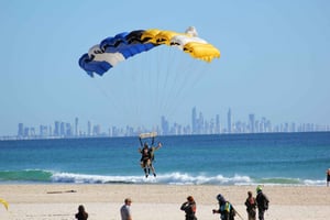 Gold Coast: Tandem Skydiving Experience
