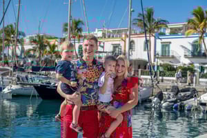 Capturing Beauty in Puerto de Mogán – 1 hour Photoshoot