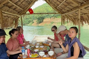 ニンビン＆マイチャウ2日間ツアー（棚田、ボート旅行付き）