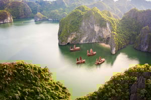 2-dagars tur : Lan Ha Bay - Cat Ba Island - Grottor - Kajakpaddling