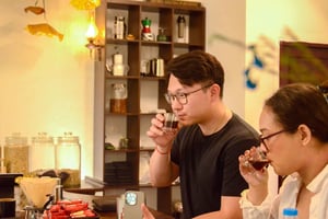 Fremstilling af Hanoi-ægkaffe, kokoskaffe,... Gratis transport