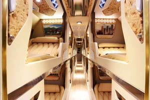 Fra Hanoi: Ha Giang Sleeper Bus Transfer & Hostel Layover (overnatting på vandrerhjem)