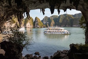 Fra Hanoi: Halong Bay Deluxe Cruise dagstur