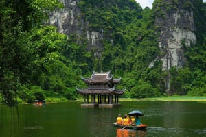 Fra Hanoi: Privat tur til Ninh Binh, Hoa Lu, Trang An og Mua-grotten