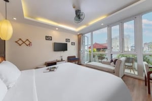 Golden Legend Diamond Hotel