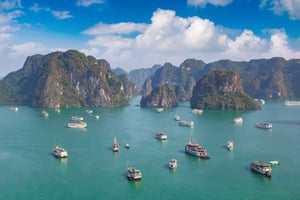 Ha Long Volledige ervaring vanuit Hanoi: Lunch Transfer Inclusief