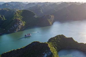 Hanoi: 2-daagse luxe Halong Bay en Lan Ha Bay cruise