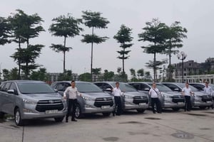 Hanói: Transfer Privado do Aeroporto (EV Disponível)