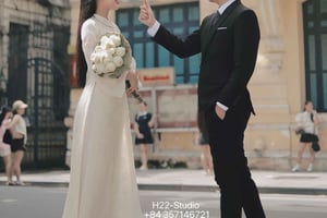 Hanoi: Ao Dai-fotografering med sminke og tilbehør