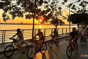Hanoï : visite citadine et culturelle, et vélo au lac de l'Ouest