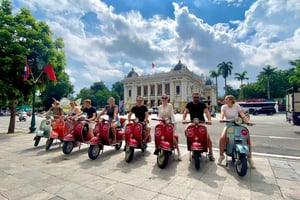 Hanoi: Mad og sightseeing Vespa-tur med 7 smagsprøver