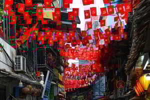 Hanoi: tour gastronomico guidato da un buongustaio con visita alla strada dei treni