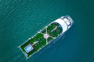 Hanoi: Halongbukten med kajakpaddling och Titop Island