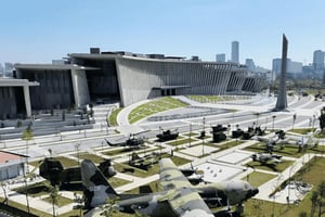 Hanoi: Rundvisning på Militærhistorisk Museum, Hoa Lo-fængslet og i haver