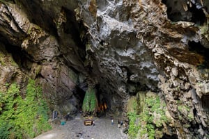 Hanoi: Parfumepagoden – bådtur på Yen-floden, frokost og hule