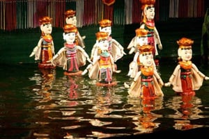 Hanoi: Traditionelt vanddukketeater med afhentning på hotellet