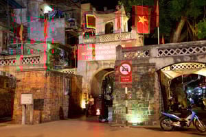 Hanoi Walking Tour: 1,000-Year of Soul & Citadel Entry