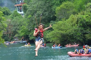 Phong Nha: Paradisgrotta och mörk grotta med zipline