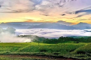 Pu Luongin vaellus- ja kotimajoitusretki 2 päivää Ninh Binhistä
