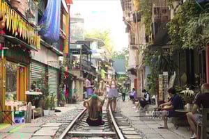 Landudflugt Discovery Ha Noi City fra Ha Long Port