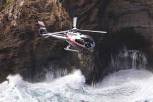 Maui Central: Vuelo panorámico en helicóptero de dos islas a Molokai