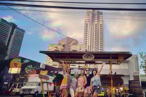 Honolulu: Kaka'ako Brewery Tour by 15-Passenger Bike