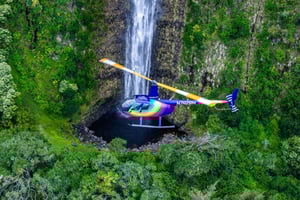 Kailua-Kona: Kohala, Vulkane und Wasserfall Helikopter Tour