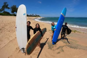 Oahu : Leçon de surf en groupe pour débutants sur la côte nord