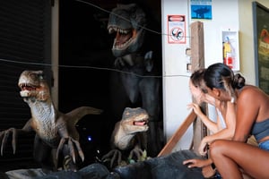Oahu: Kualoa Jurassic Movie Set Adventure Tour