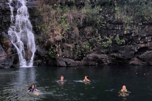 Oahu: Svømming i North Shore Waterfall