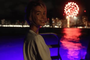 Oahu: Waikiki BYOB Friday Night Fireworks Cruise