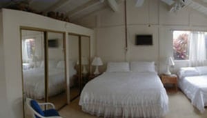 Pillows in Paradise Bed and Breakfast