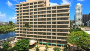 Waikiki Sand Villa Hotel