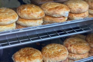 Explore Sham Shui Po Tour Food Tour