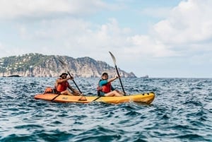 Es Figueral: Tour guidato in kayak e snorkeling