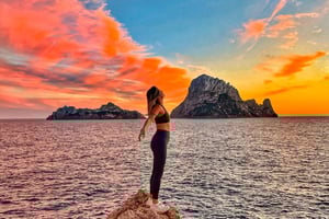 Ibiza: Tajemnicze miejsca wyspy wycieczka samochodem terenowym Land Rover Defender