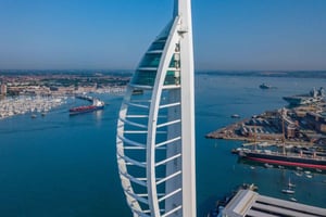 ロンドンからポーツマス・スピネーカー・タワー入場＆鉄道チケット