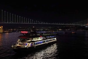 Bosphorus Evening Cruise: Dinner, Shows and Private Table
