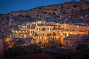 Desde Estambul: Excursión de 2 días a Capadocia con Hotel Globo+Cueva