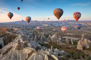 From Istanbul: Cappadocia Highlights 2-Day Tour with Balloon