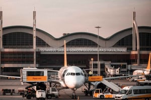 Istanbul Airport (SAW): Shuttle service from/to city central