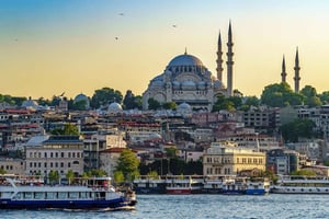 Istanbul: Blue Mosque Guided Tour & Süleymaniye Audio Guide