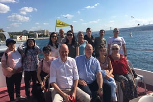 Istanbul: Bosphorus Boat Tour and Two Continents with Lunch